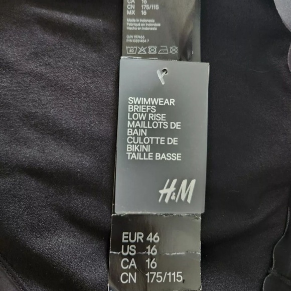 NWT H&M Black Swimsuit Bikini Bottom Women's 16 Scalloped Hem - Picture 3 of 3